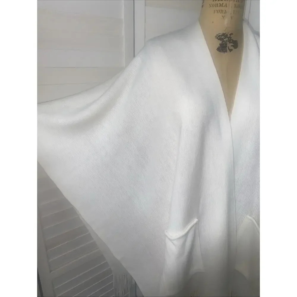 Mixit Women’s Off White Acrylic Shawl One Size Fringes Pocket
